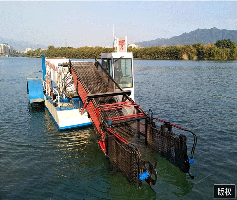 Fully Automatic Garbage Harvesting Boat